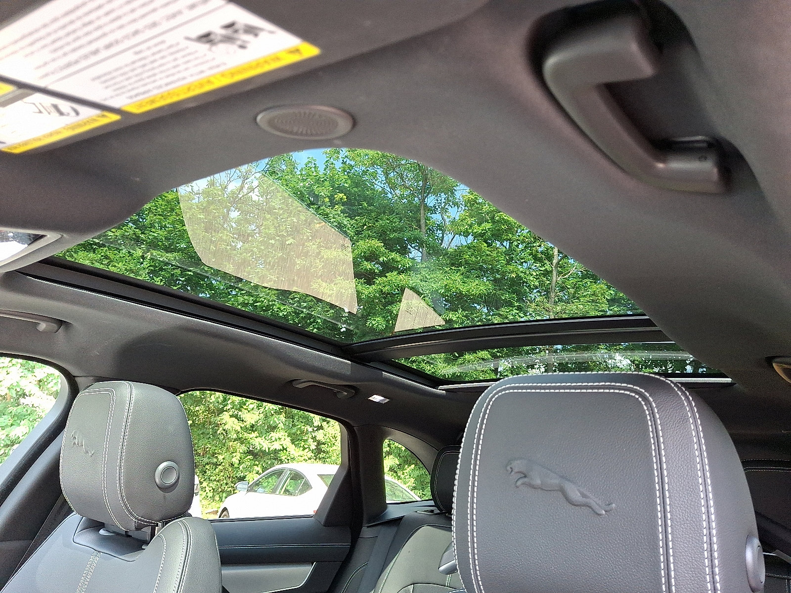 Used 2025 Jaguar F-PACE R-Dynamic S image 14