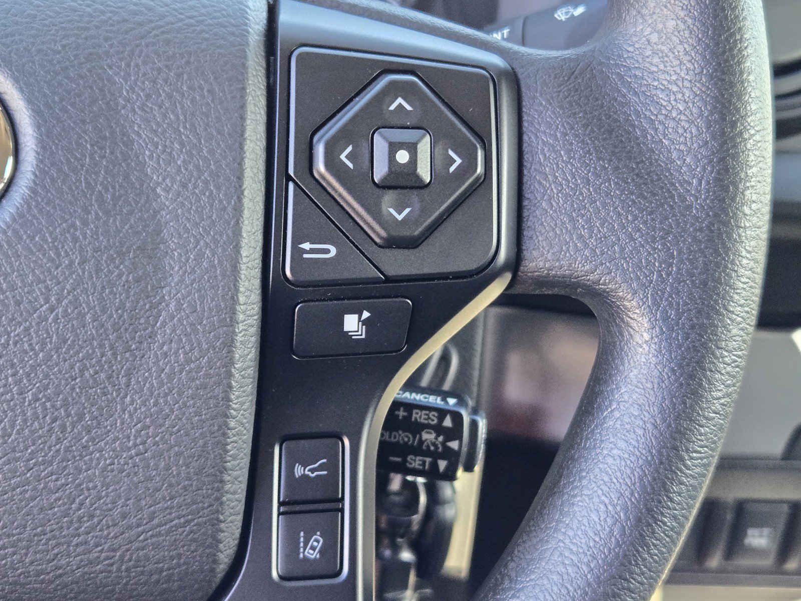 Used 2021 Toyota Tacoma SR w/ SR Convenience Package RWD image 22