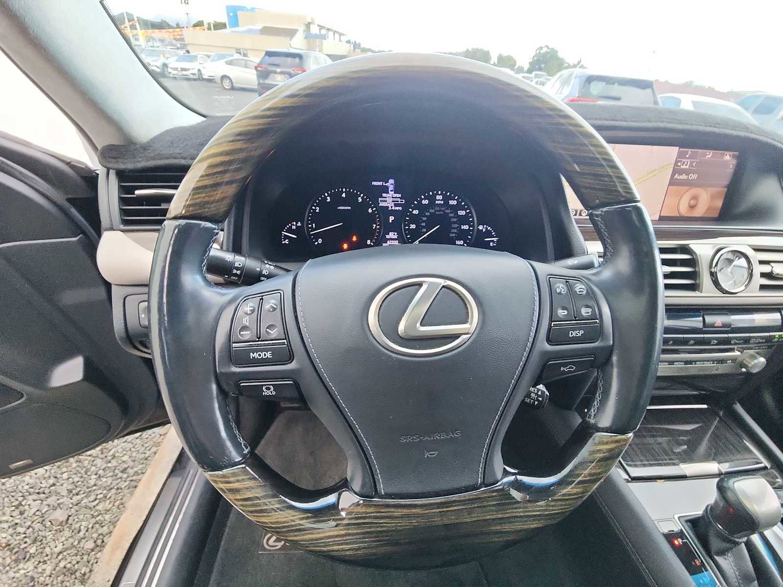 Used 2015 Lexus LS 460 image 16