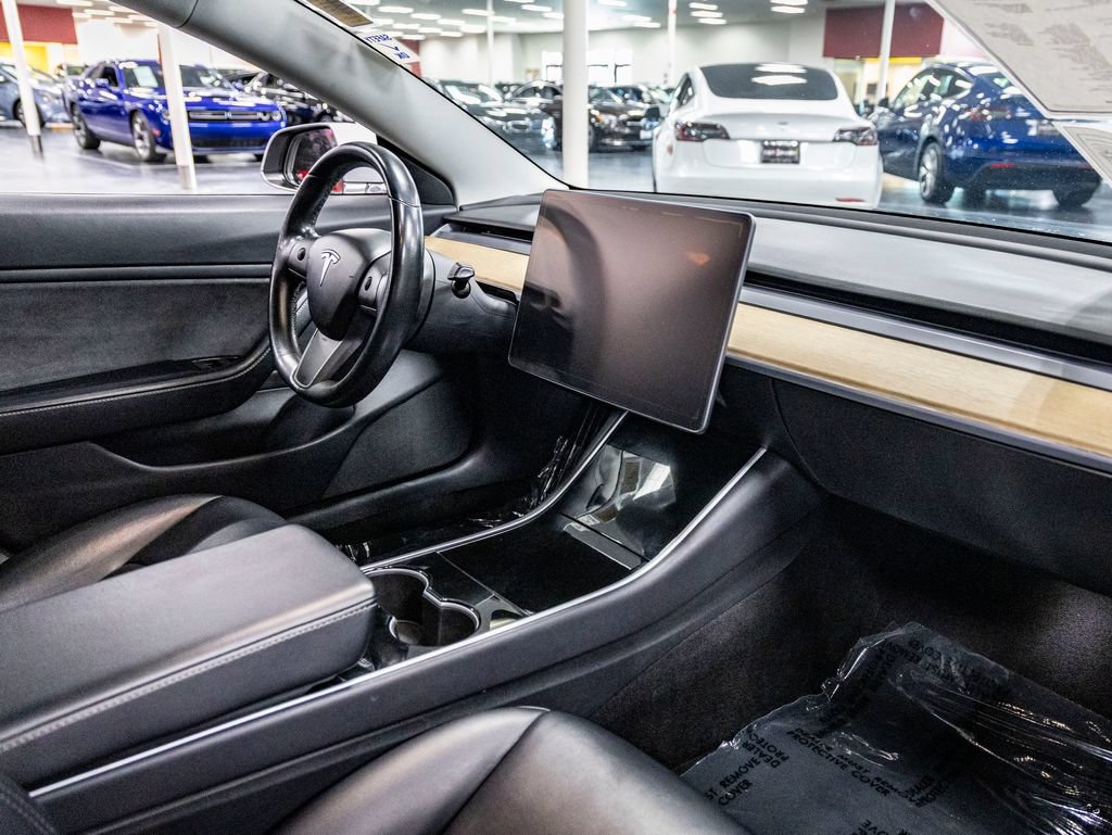 Used 2018 Tesla Model 3 Mid Range RWD image 26