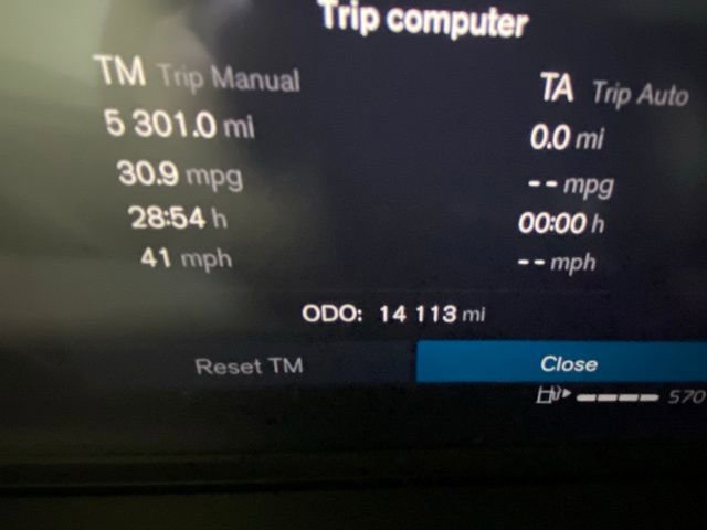 Used 2025 Volvo XC40 B5 Plus AWD/4WD image 15