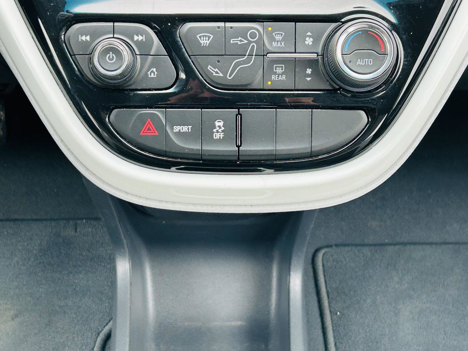 Used 2019 Chevrolet Bolt LT image 19