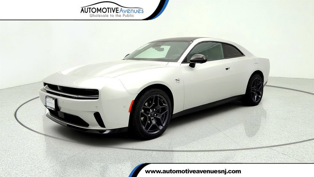 Used 2024 Dodge Charger Daytona R/T w/ Plus Group AWD/4WD image 1