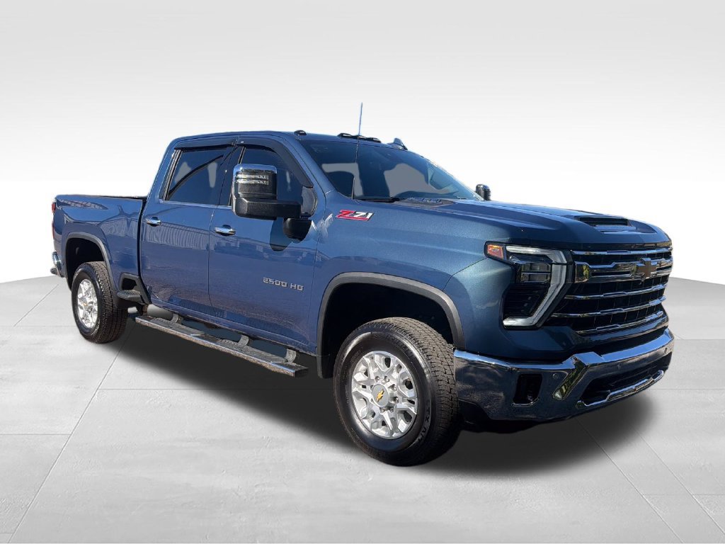 Used 2025 Chevrolet Silverado 2500 LTZ w/ LTZ Plus Package AWD/4WD image 7