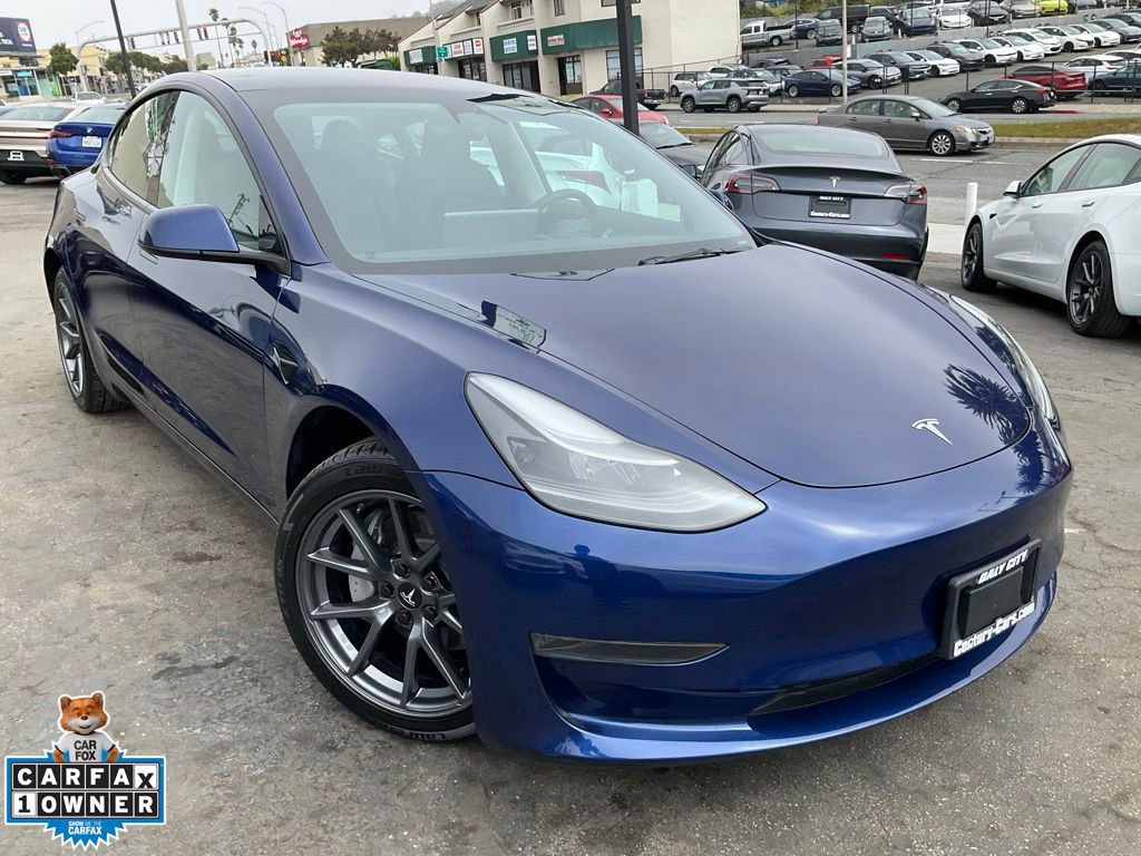 Used 2023 Tesla Model 3 Standard Range RWD image 1