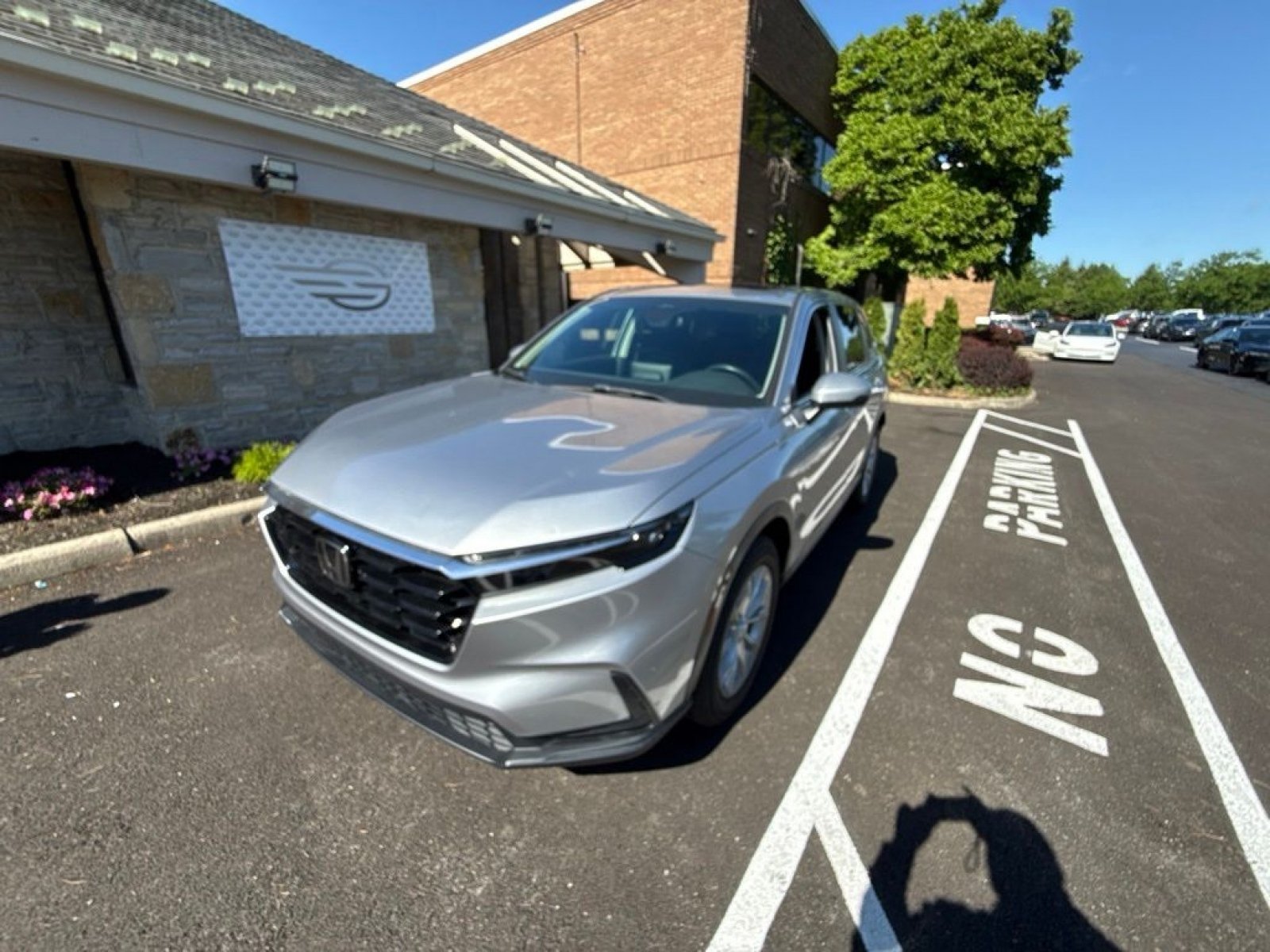 Used 2023 Honda CR-V EX image 7