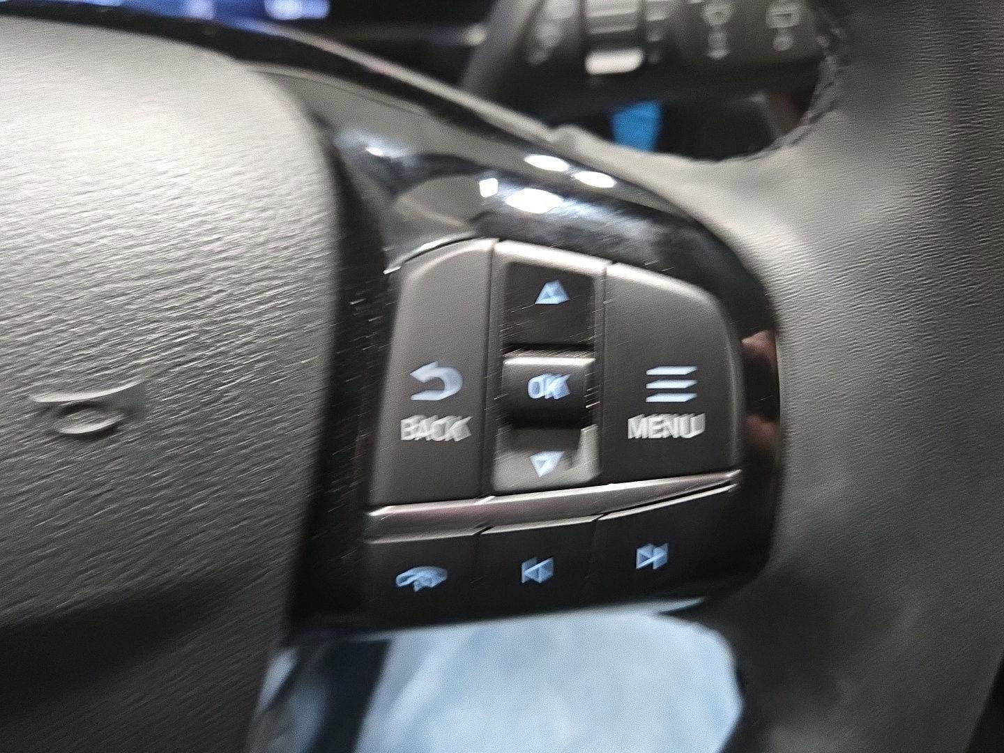 Used 2023 Ford Escape Active image 18