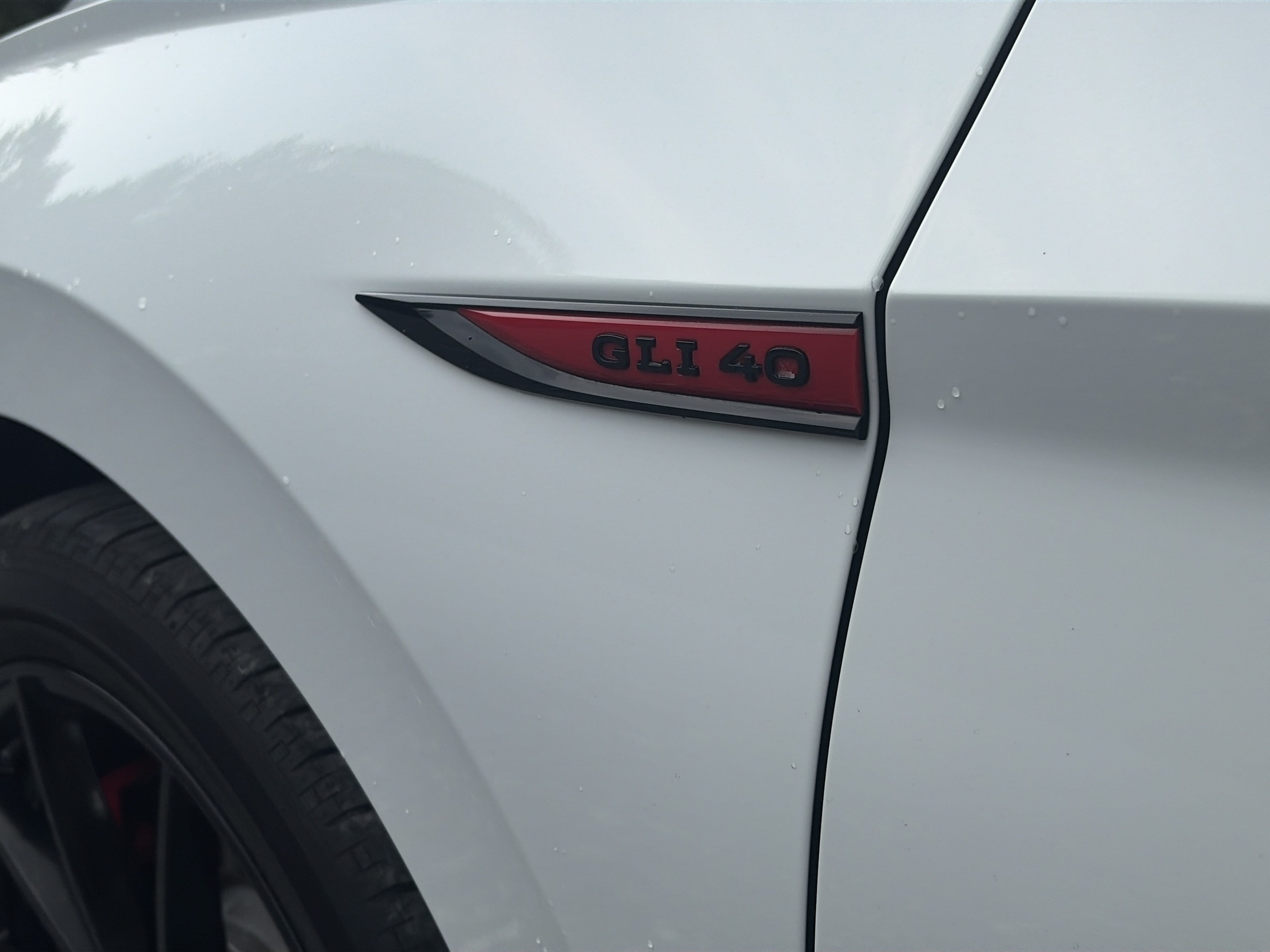 Used 2024 Volkswagen Jetta GLI 40th Anniversary Edition FWD image 9