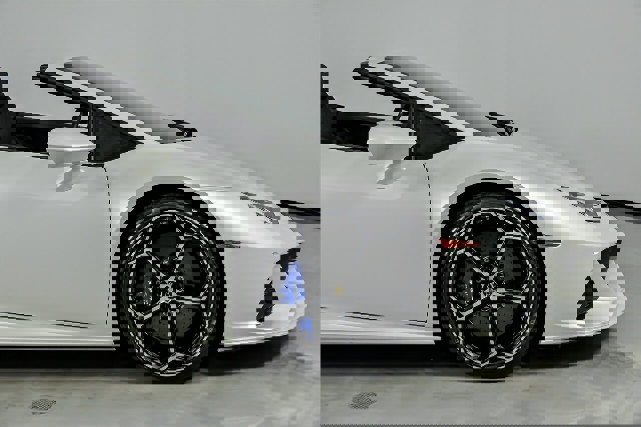 Used 2020 Lamborghini Huracan EVO image 15