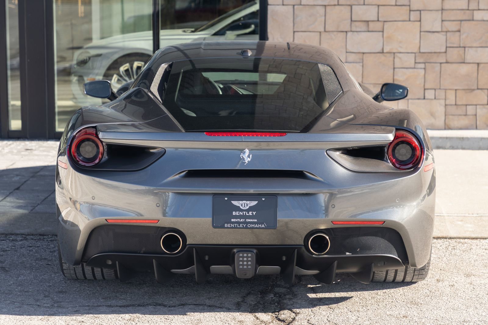 Used 2017 Ferrari 488 GTB image 4