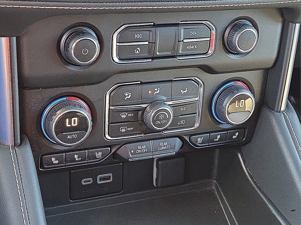 Used 2024 Chevrolet Tahoe Premier image 28