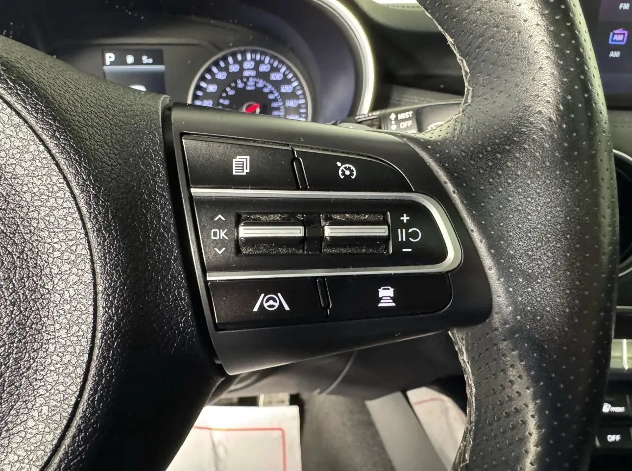 Used 2022 Kia Stinger GT-Line w/ Sun & Sound Package AWD/4WD image 16