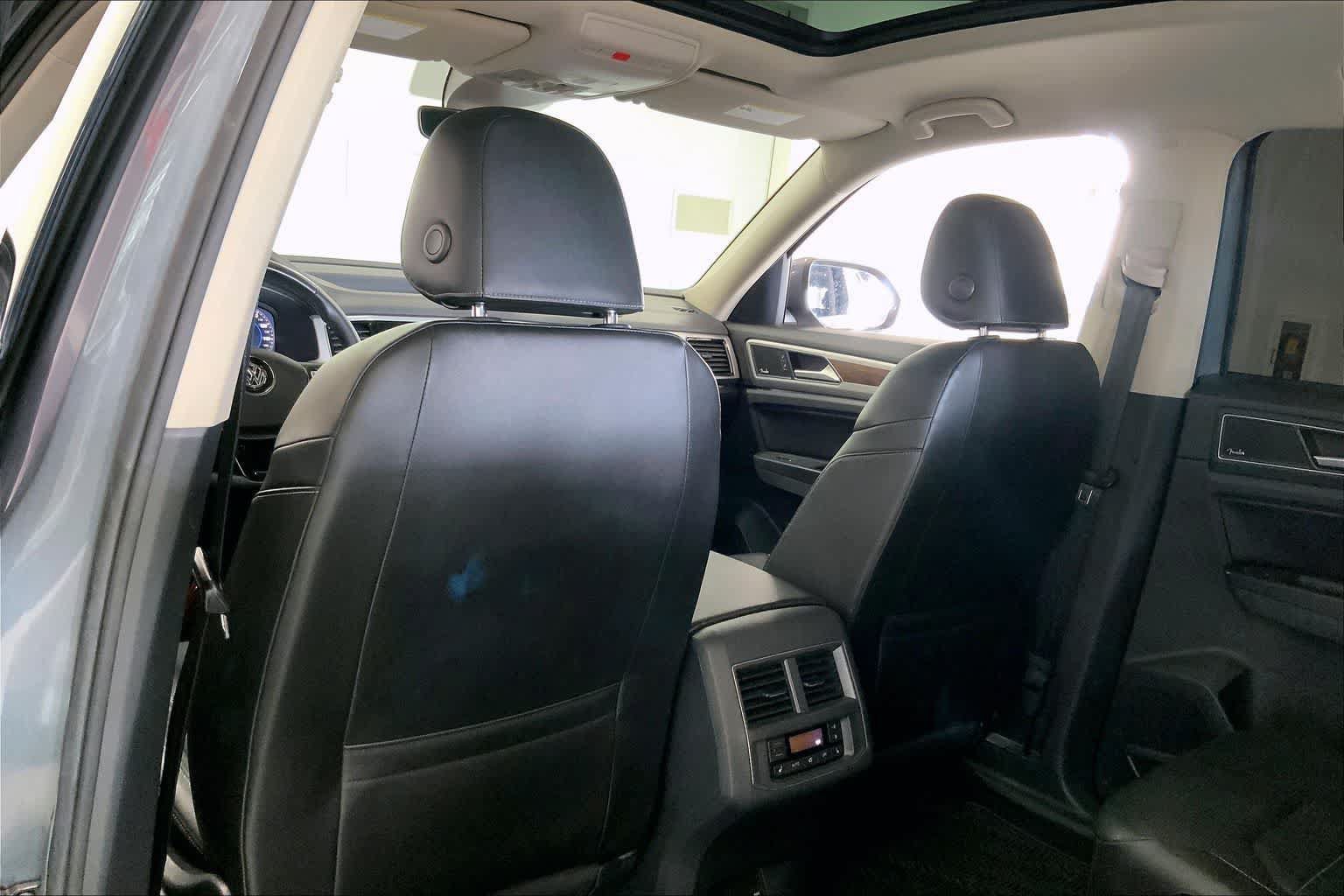 Used 2018 Volkswagen Atlas SEL Premium AWD/4WD image 10