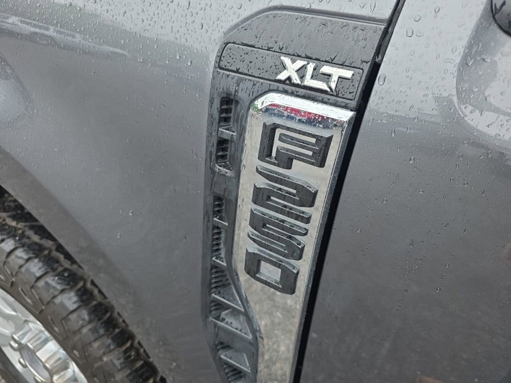 Used 2024 Ford F250 XLT AWD/4WD image 9