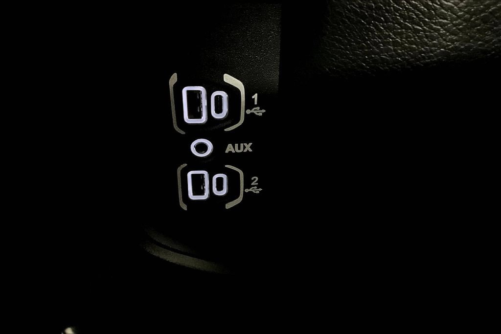 Used 2020 RAM 3500 Big Horn image 33