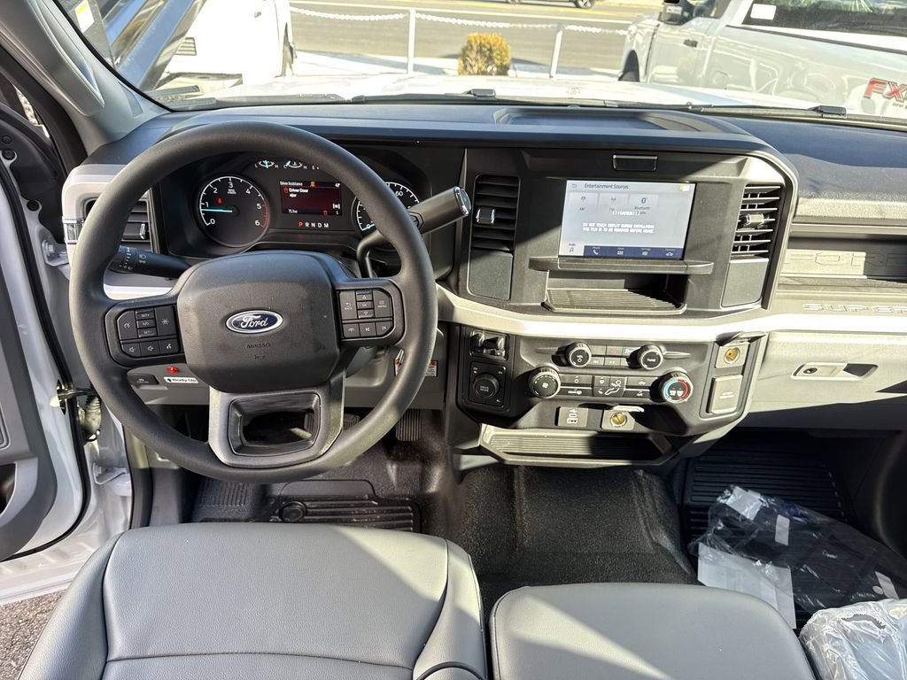 New 2026 Ford F550 4x4 Supercab Super Duty image 12