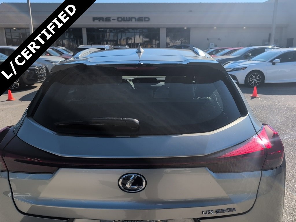Used 2021 Lexus UX 250h w/ Premium Package image 6