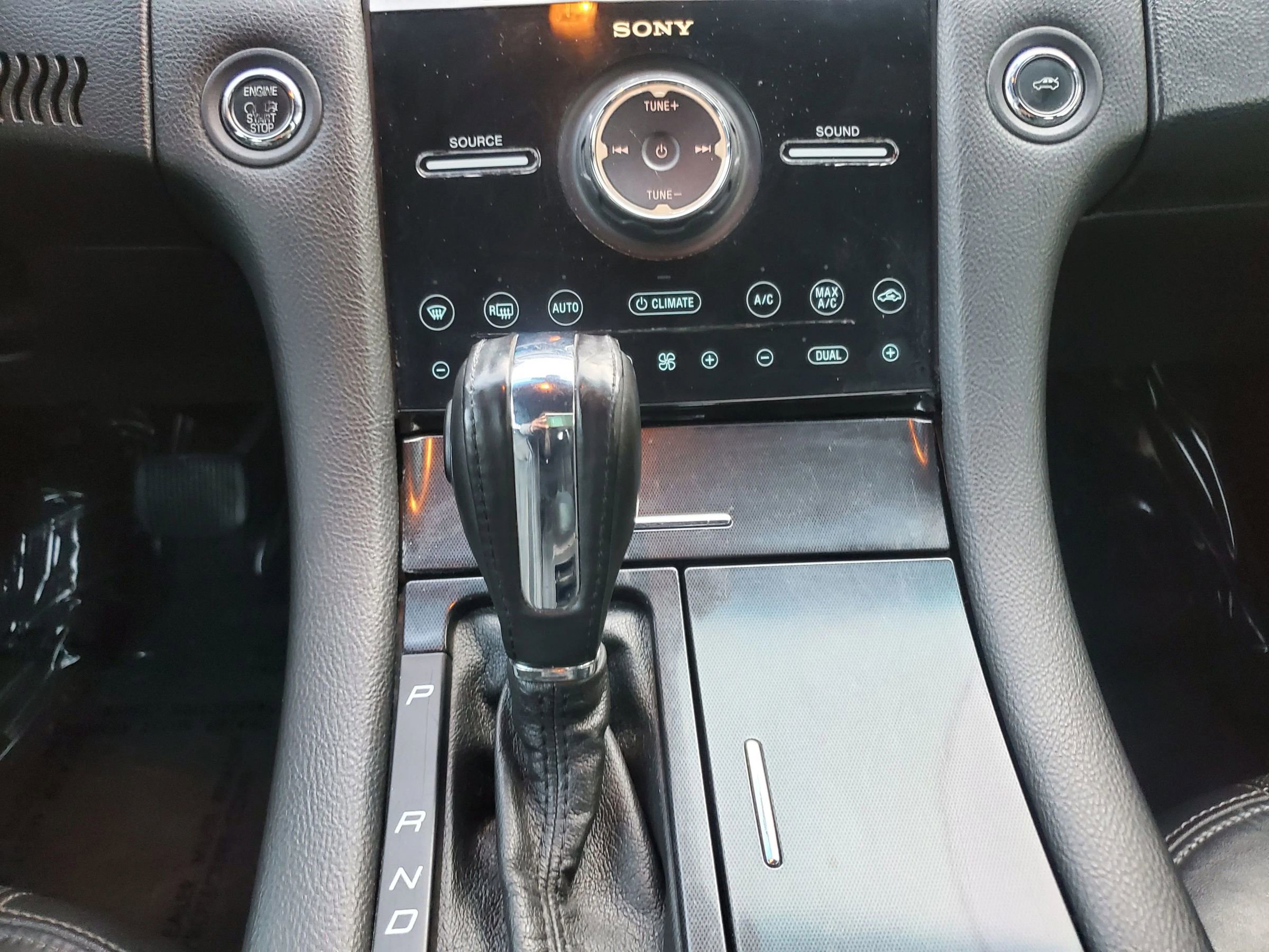 Used 2013 Ford Taurus Limited image 36