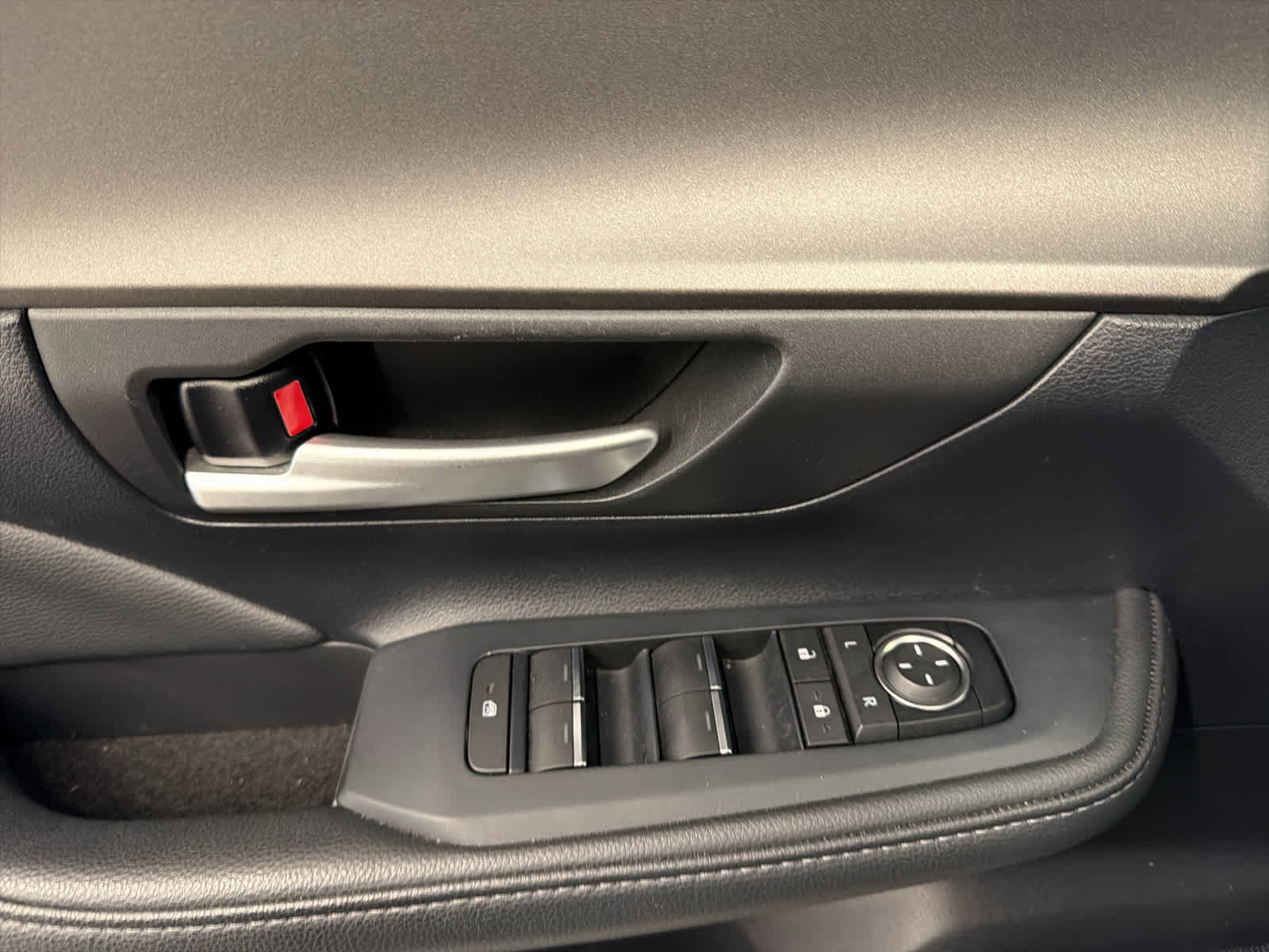 Used 2025 Toyota Grand Highlander FWD image 18