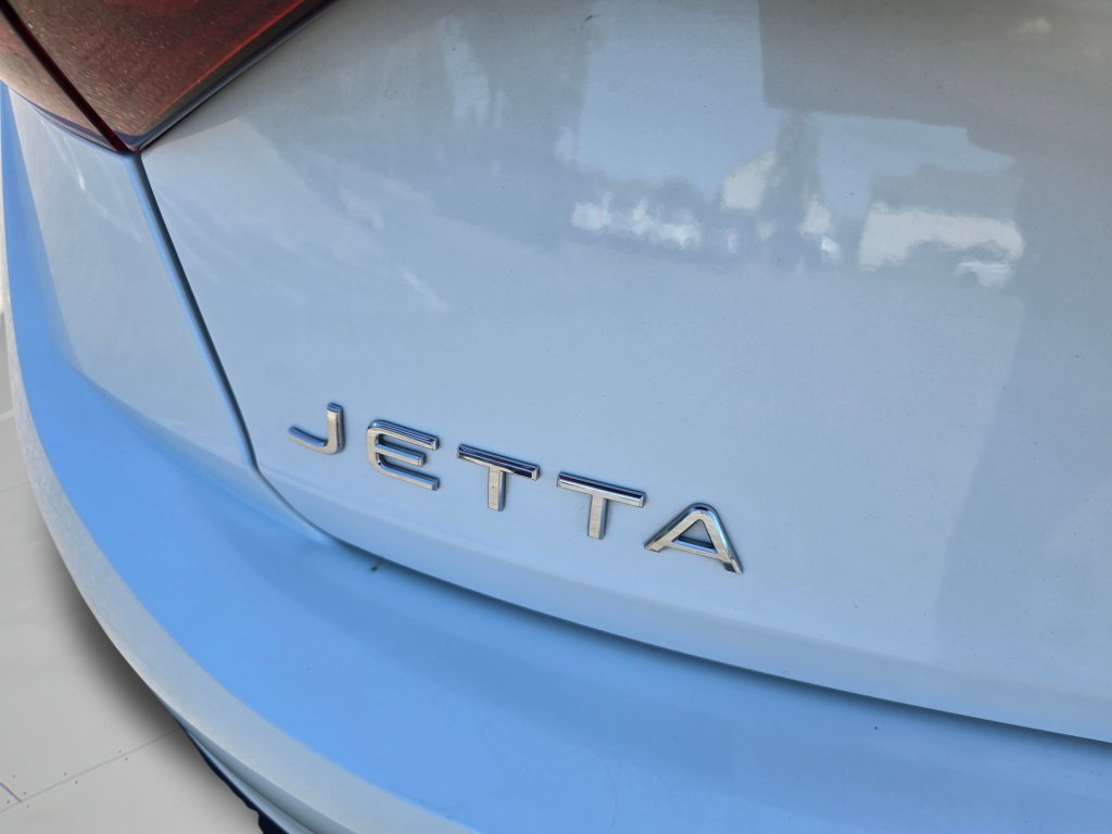 Used 2024 Volkswagen Jetta SE FWD image 45