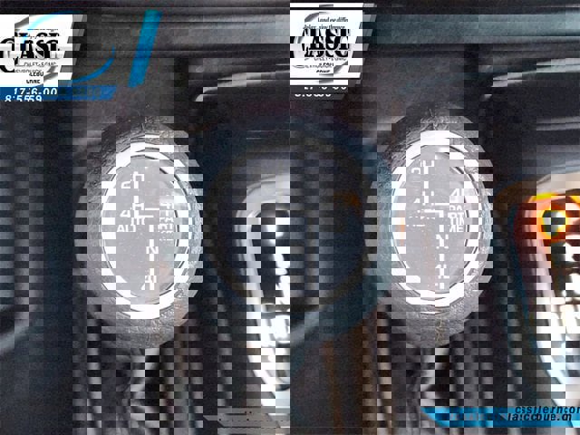 Used 2025 Jeep Wrangler Willys image 21