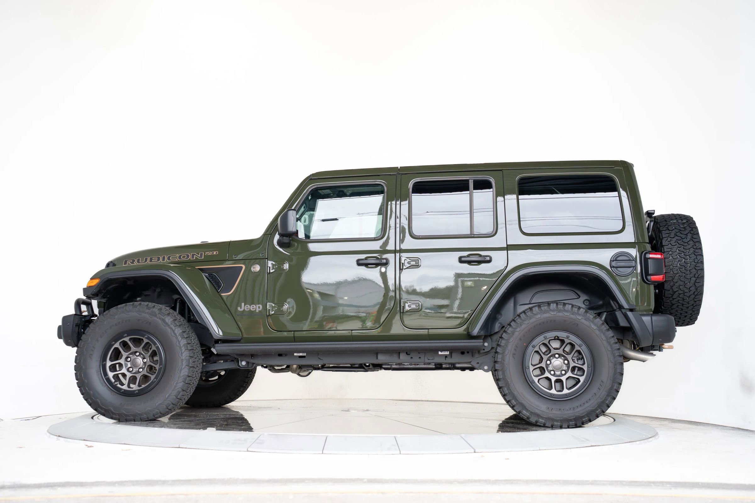 Used 2023 Jeep Wrangler Unlimited Rubicon 392 AWD/4WD image 15