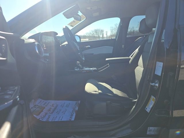 Used 2025 Chevrolet Trax LT w/ LT Convenience Package image 16