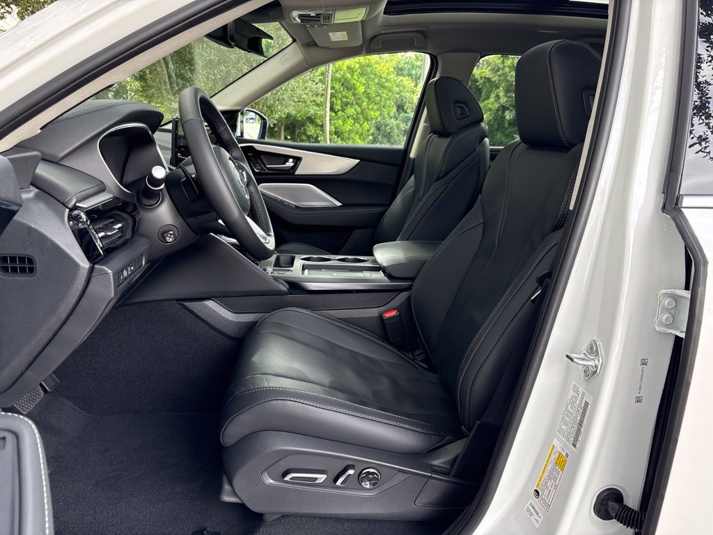 New 2026 Acura MDX w/ Technology Package FWD image 14