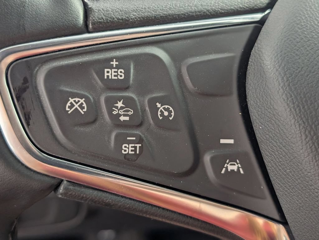 Used 2024 Chevrolet Equinox LT FWD image 16