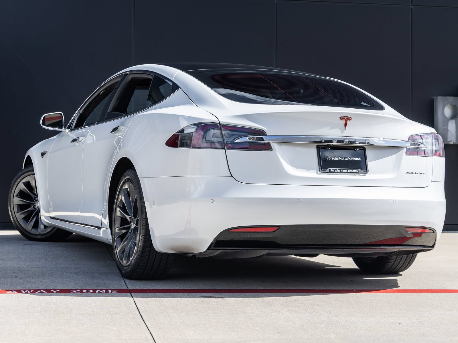Used 2020 Tesla Model S Long Range AWD/4WD image 6