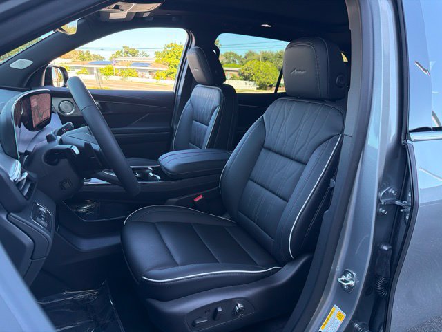 New 2027 Buick Enclave Avenir FWD image 13