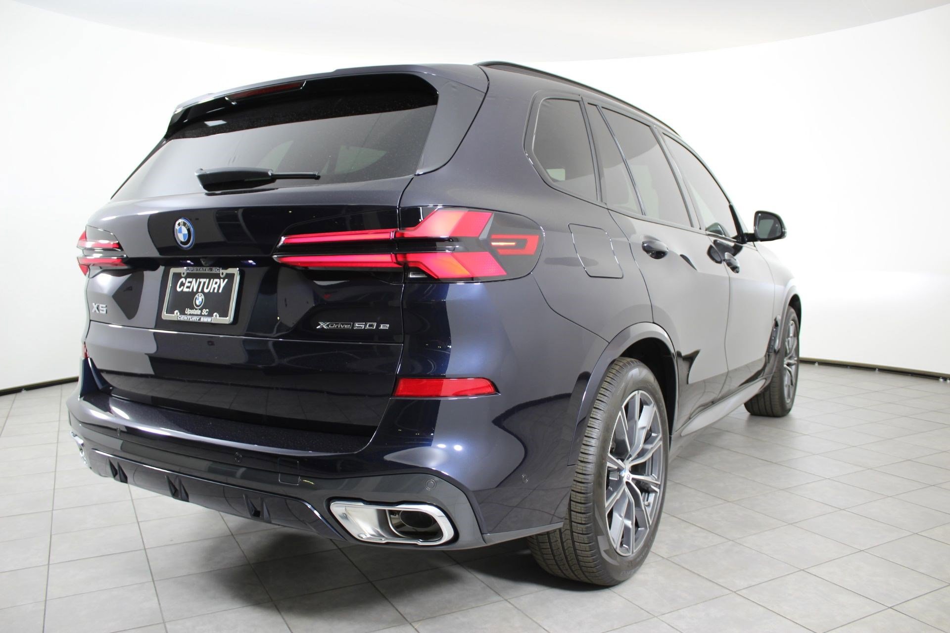 New 2026 BMW X5 xDrive50e w/ Executive Package AWD/4WD image 9