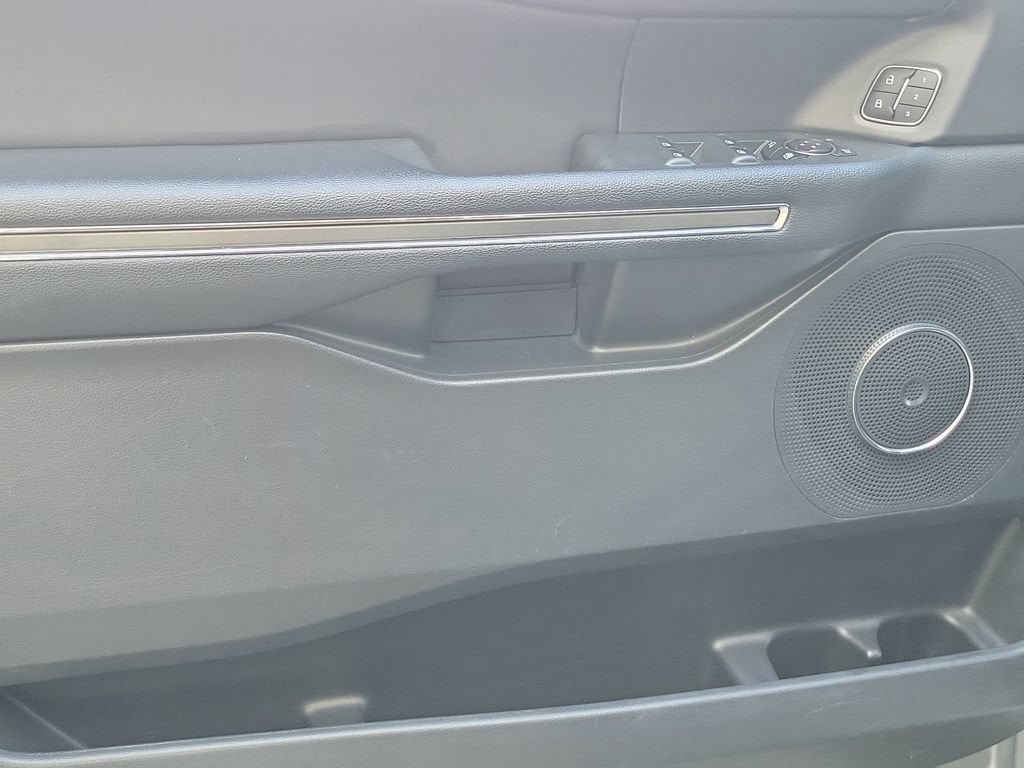Used 2024 Ford Expedition XLT RWD image 21