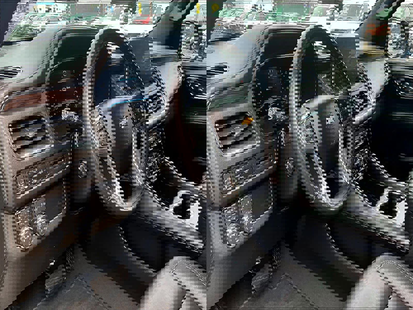 Used 2023 Chevrolet Tahoe LT w/ Luxury Package image 8