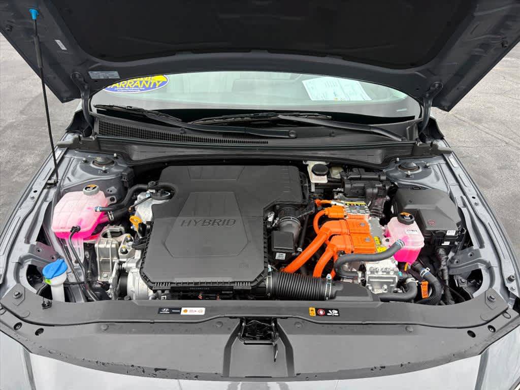 Used 2024 Hyundai Elantra Limited FWD image 31