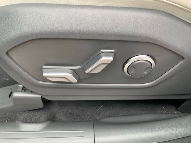 Certified 2025 Hyundai Santa Fe SEL w/ Tow & Go Package image 24