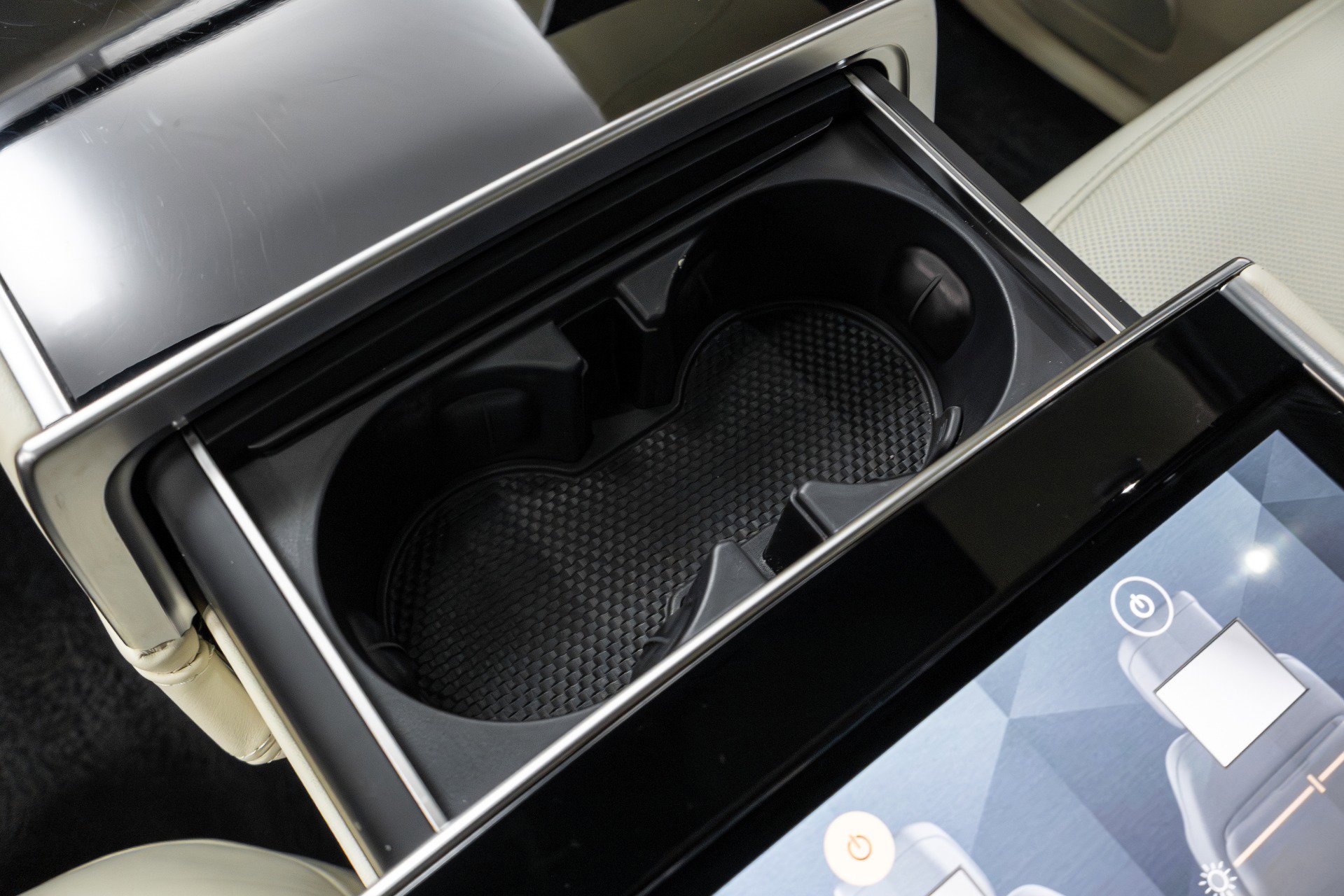 Used 2023 Land Rover Range Rover Long Wheelbase Autobiography image 28