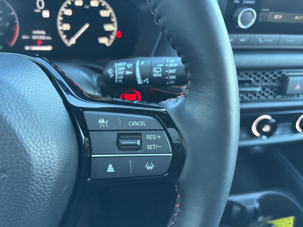 Used 2025 Honda HR-V Sport image 15