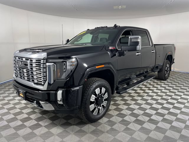 New 2026 GMC Sierra 3500 Denali w/ Denali Reserve Package