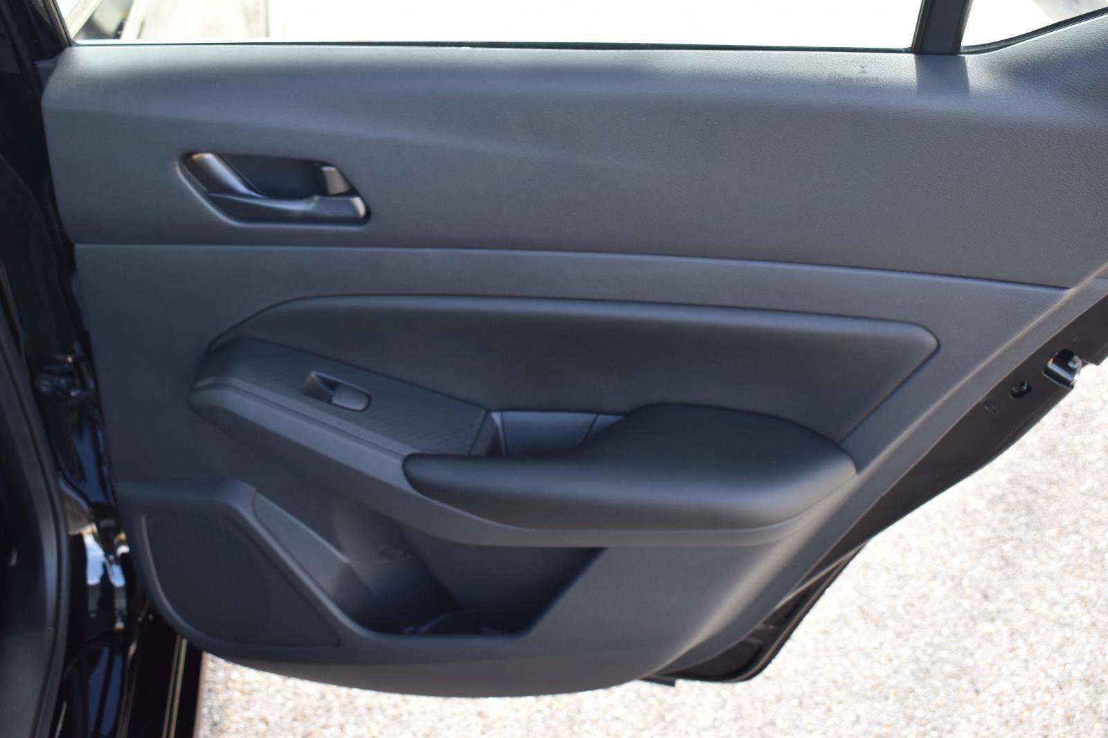 Used 2025 Nissan Altima 2.5 S image 45