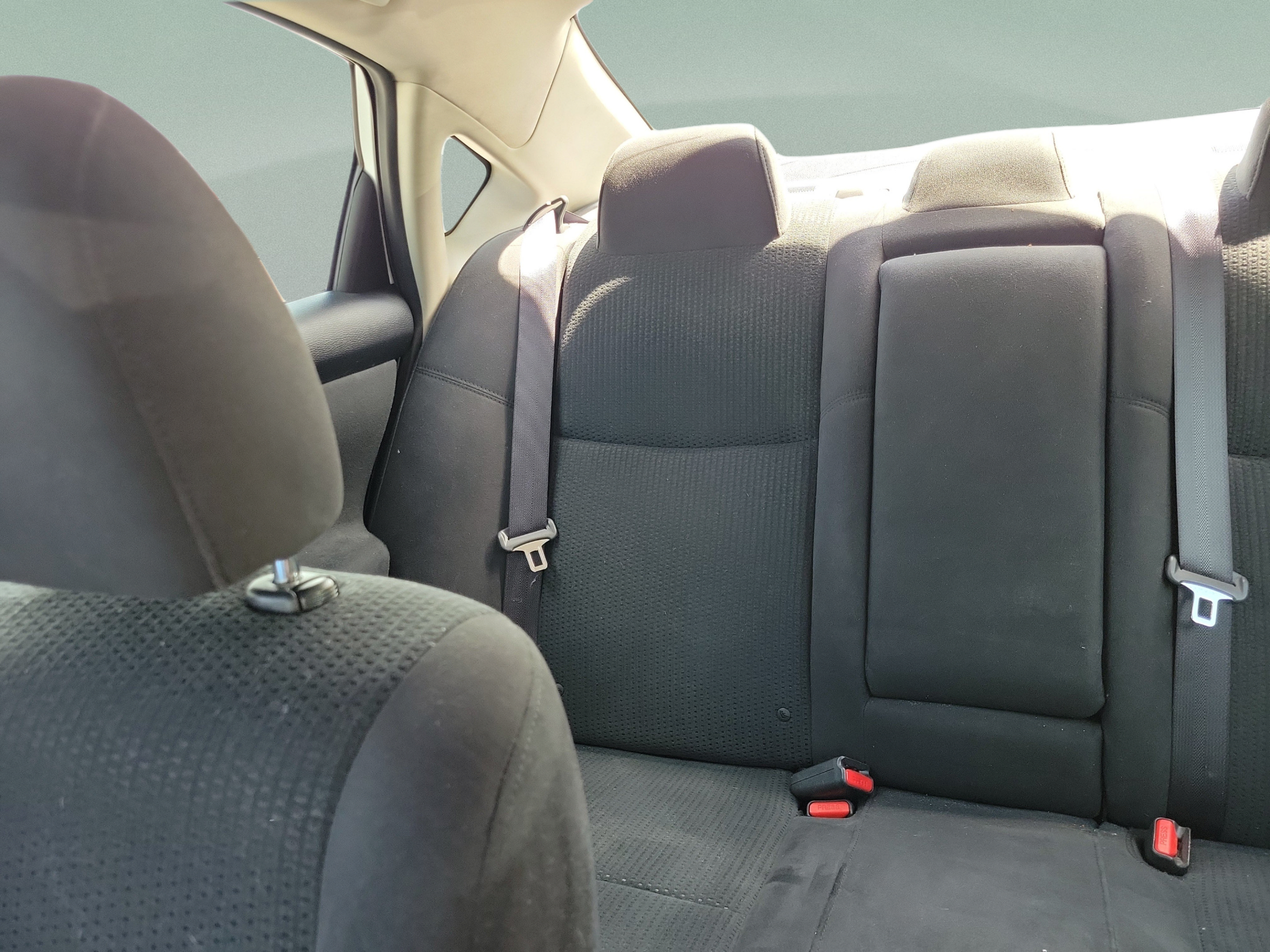 Used 2014 Nissan Altima 2.5 S FWD image 8