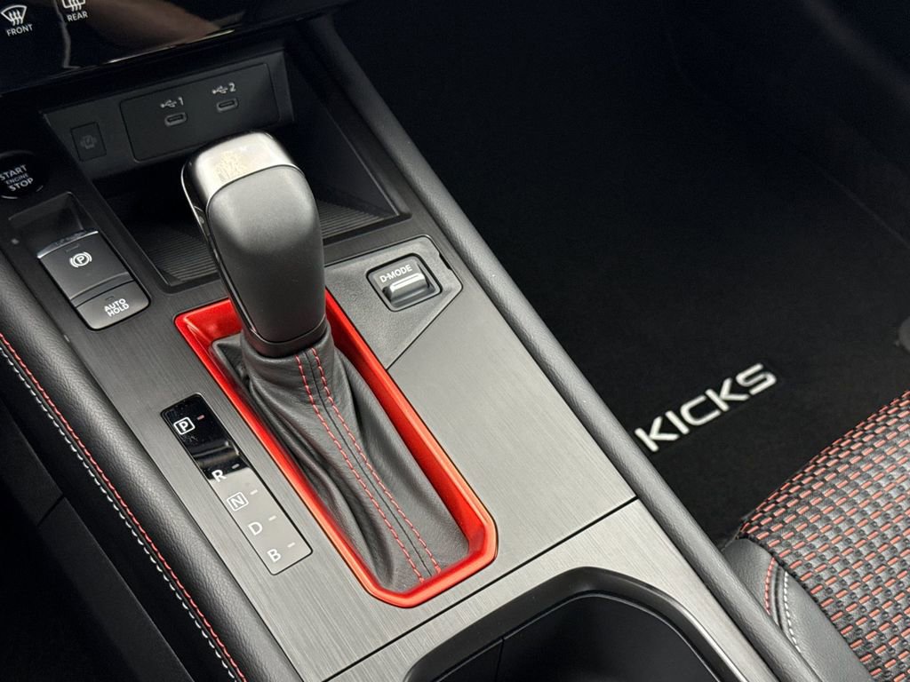 New 2025 Nissan Kicks SR FWD image 20