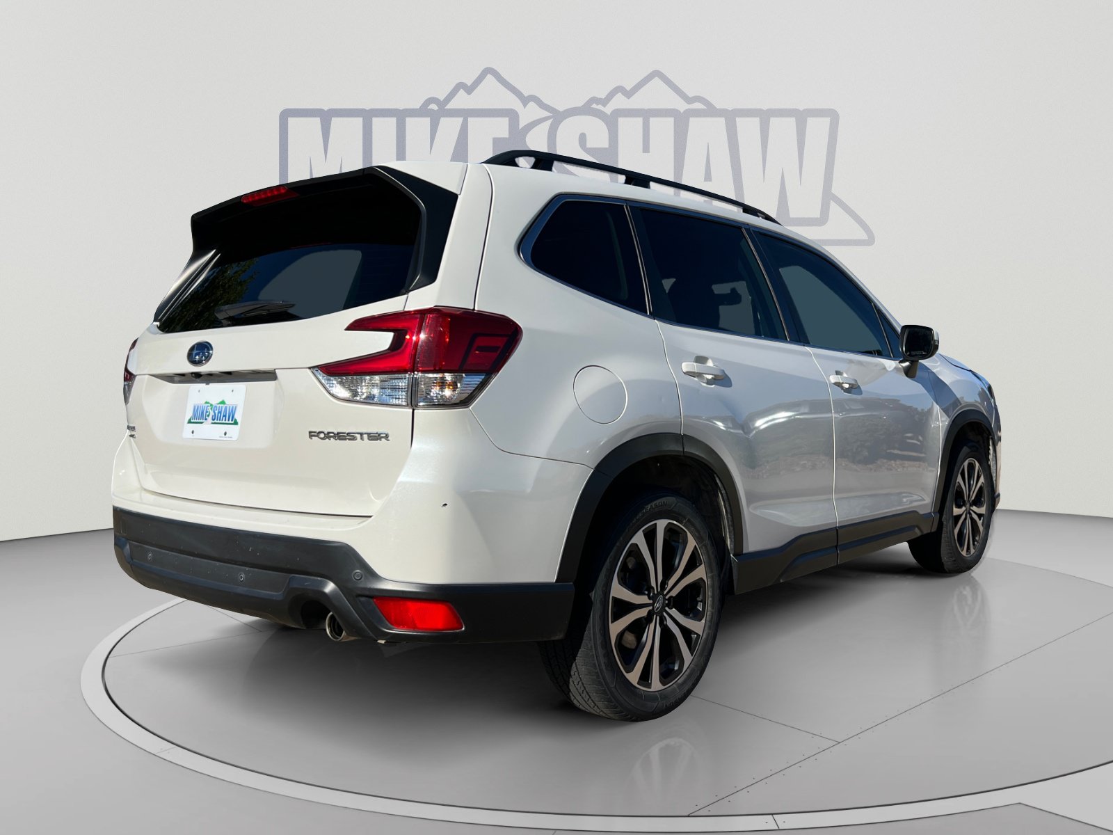 Used 2023 Subaru Forester Limited AWD/4WD image 5