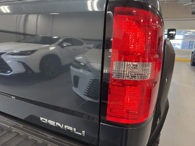 Used 2018 GMC Sierra 2500 Denali w/ Duramax Plus Package AWD/4WD image 36