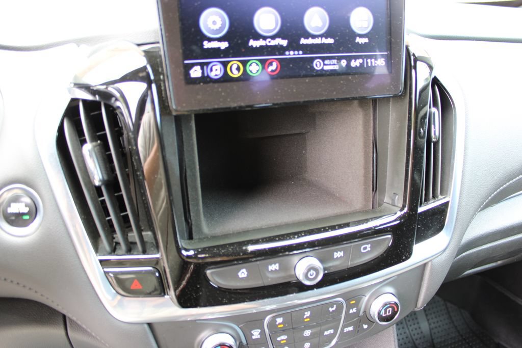 Used 2022 Chevrolet Traverse LT FWD image 23