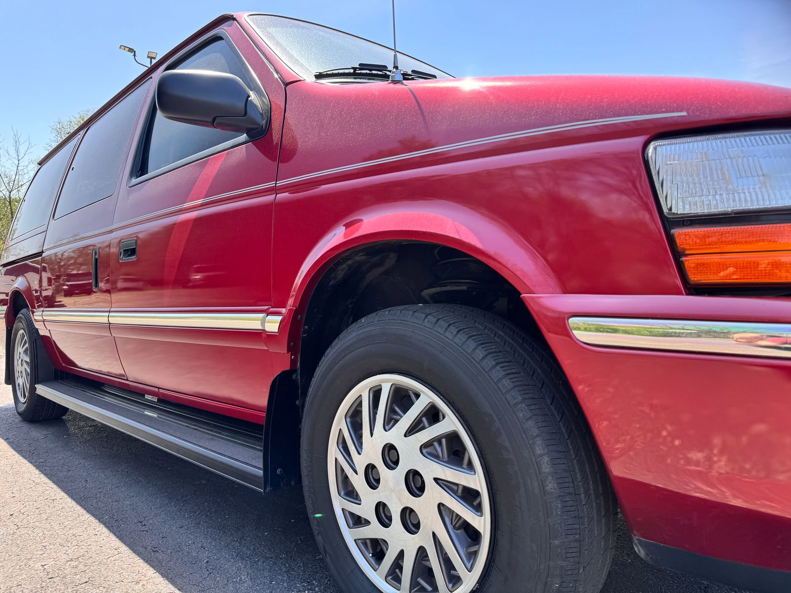 Used 1993 Dodge Grand Caravan SE FWD image 23