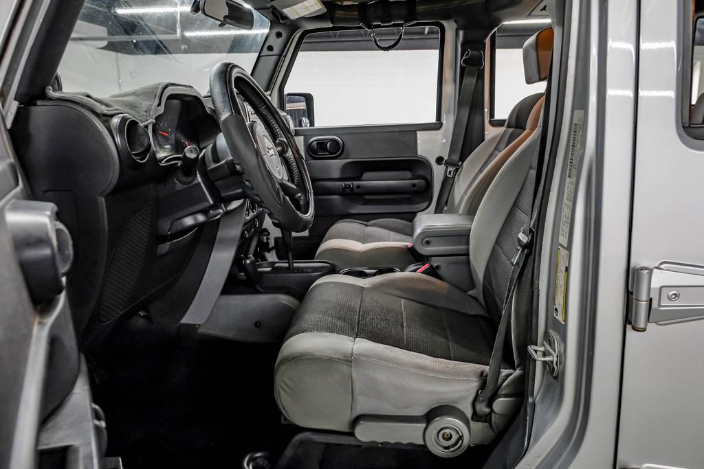 Used 2007 Jeep Wrangler X image 4