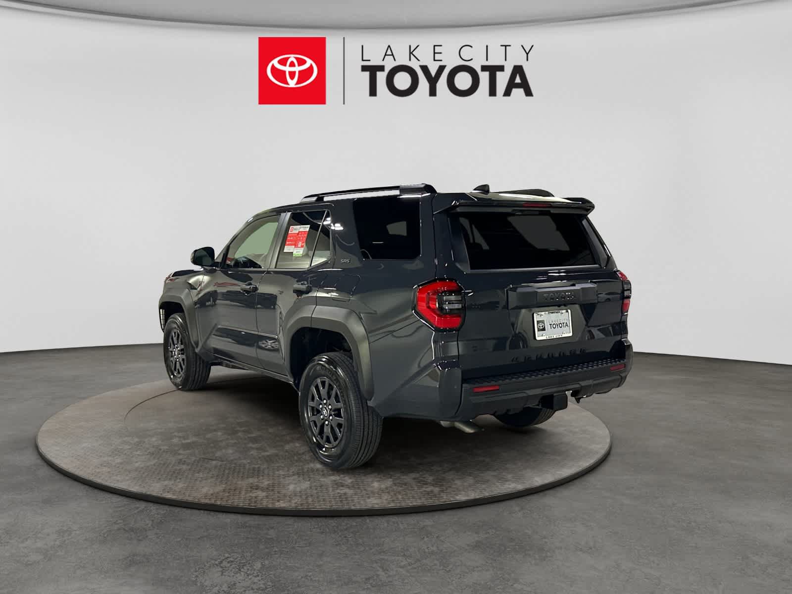New 2026 Toyota 4Runner SR5 AWD/4WD image 4