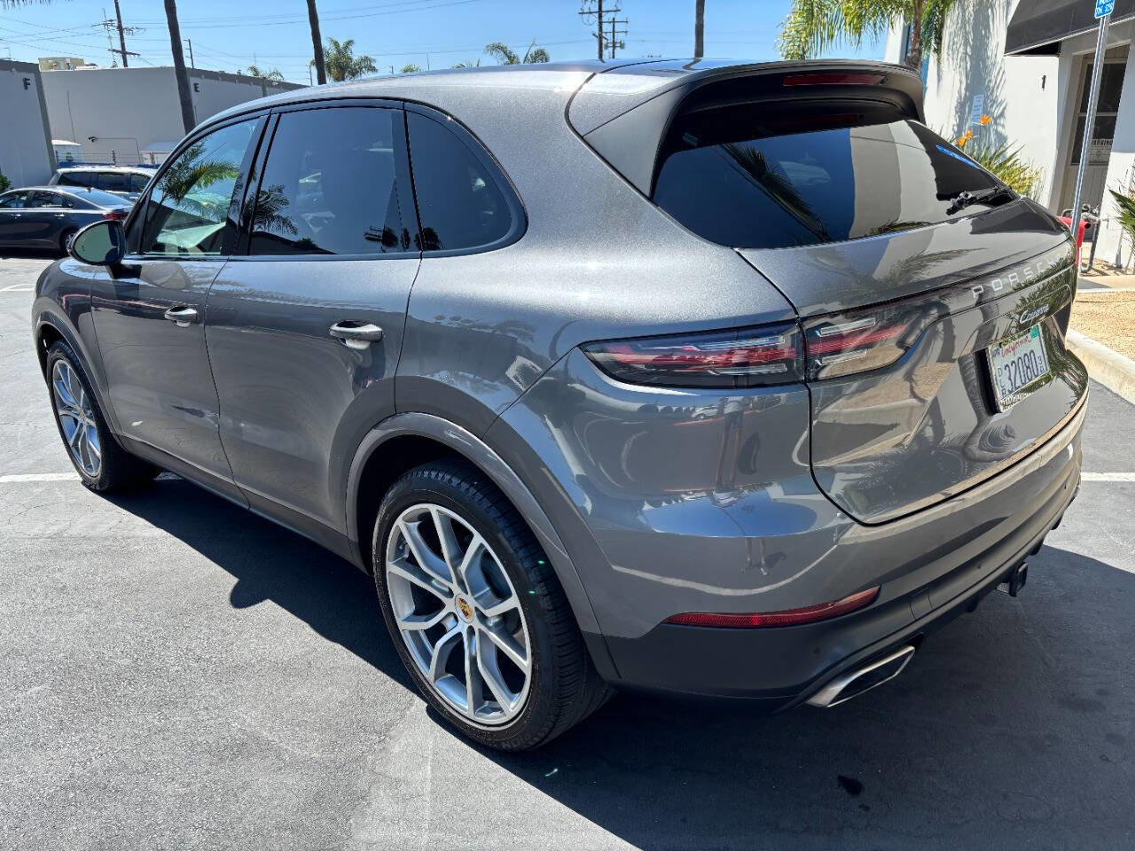 Used 2019 Porsche Cayenne image 3