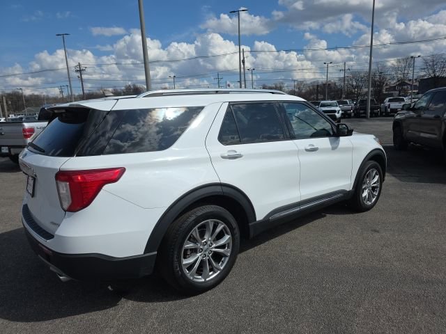 Used 2023 Ford Explorer Limited AWD/4WD image 4